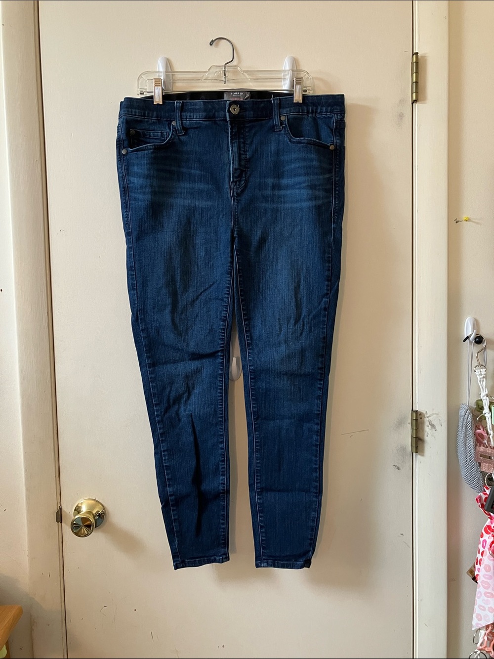 Torrid Size 14 R Sky High Skinny Premium Stretch Dark Blue Jeans